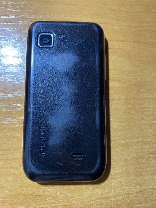 Телефон Samsung.