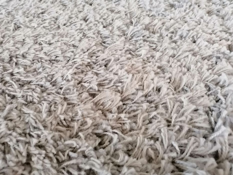 Dywan 130x195 długi włos, bardzo dobry stan, czysty