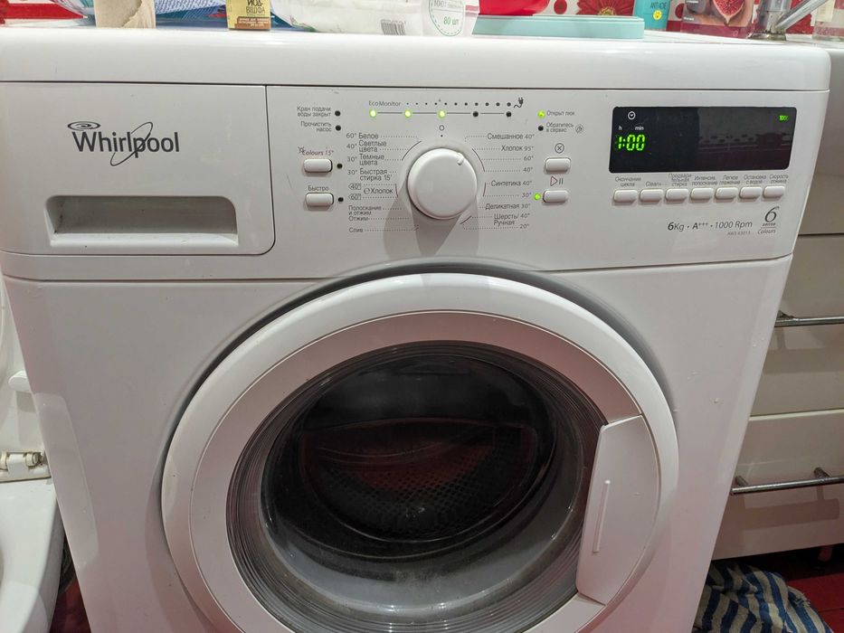 Продам пральну машинку whirlpool aws 63013