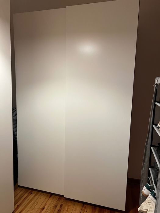 Roupeiro branco ikea
