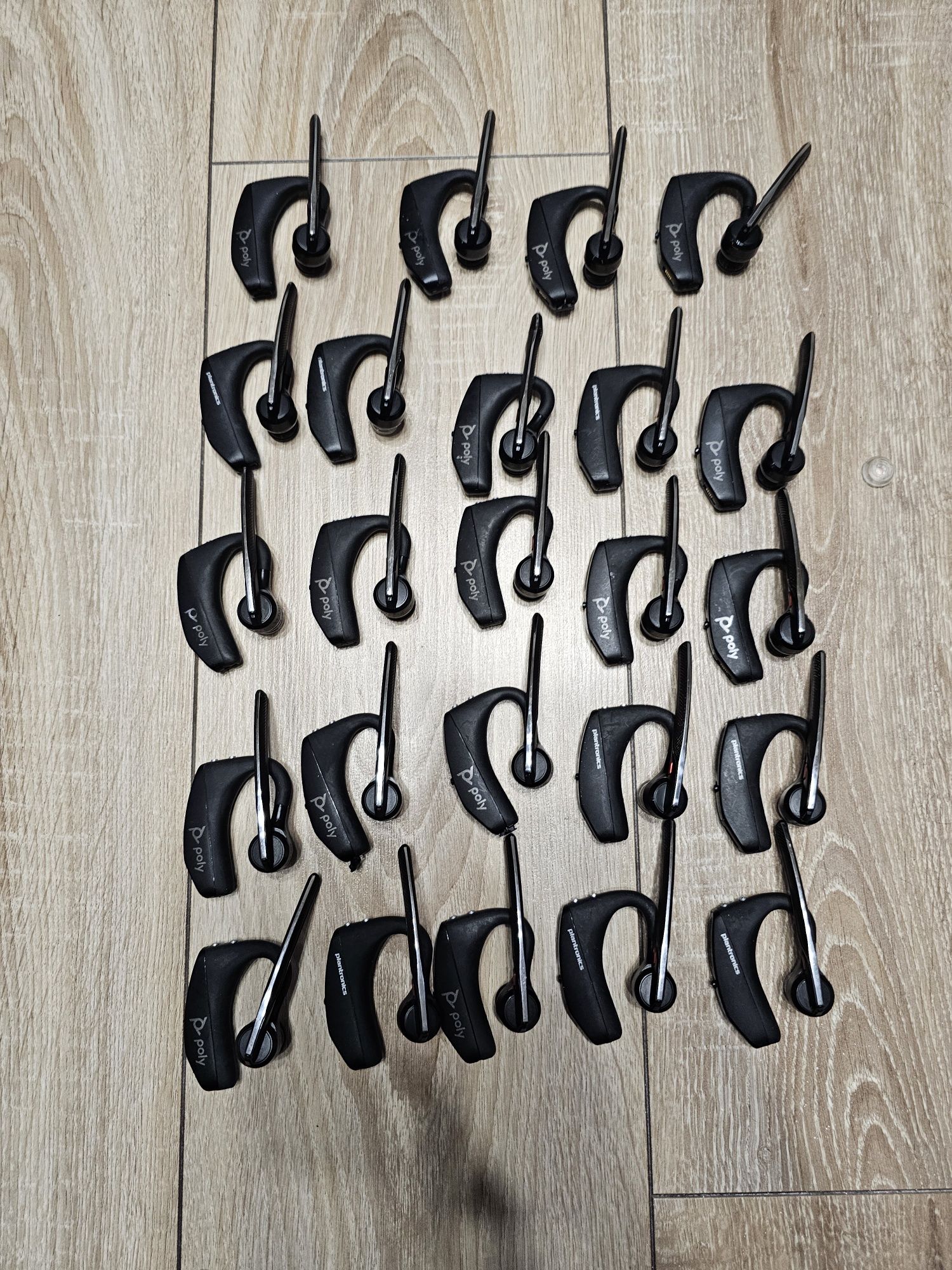 Гарнітура Plantronics Voyager 5200