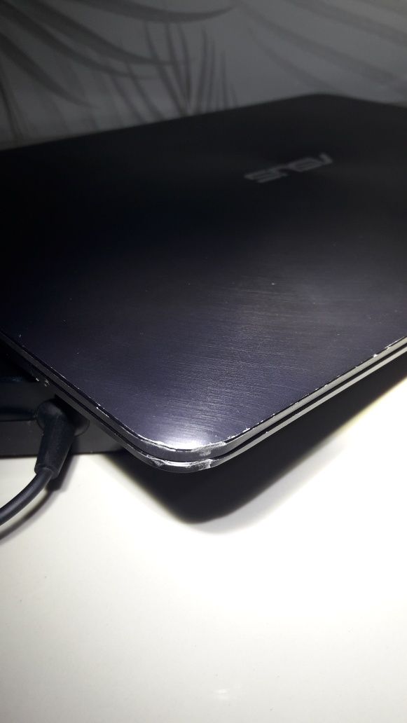 ультрабук Asus zenbook