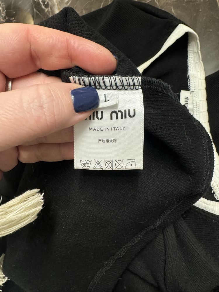 Костюм миу миу юбка и топ