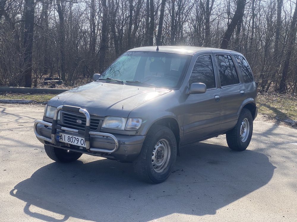 Kia Sportage 1998 год 2.0 бензин