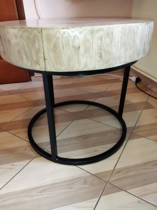 Stolik kawowy z plastra