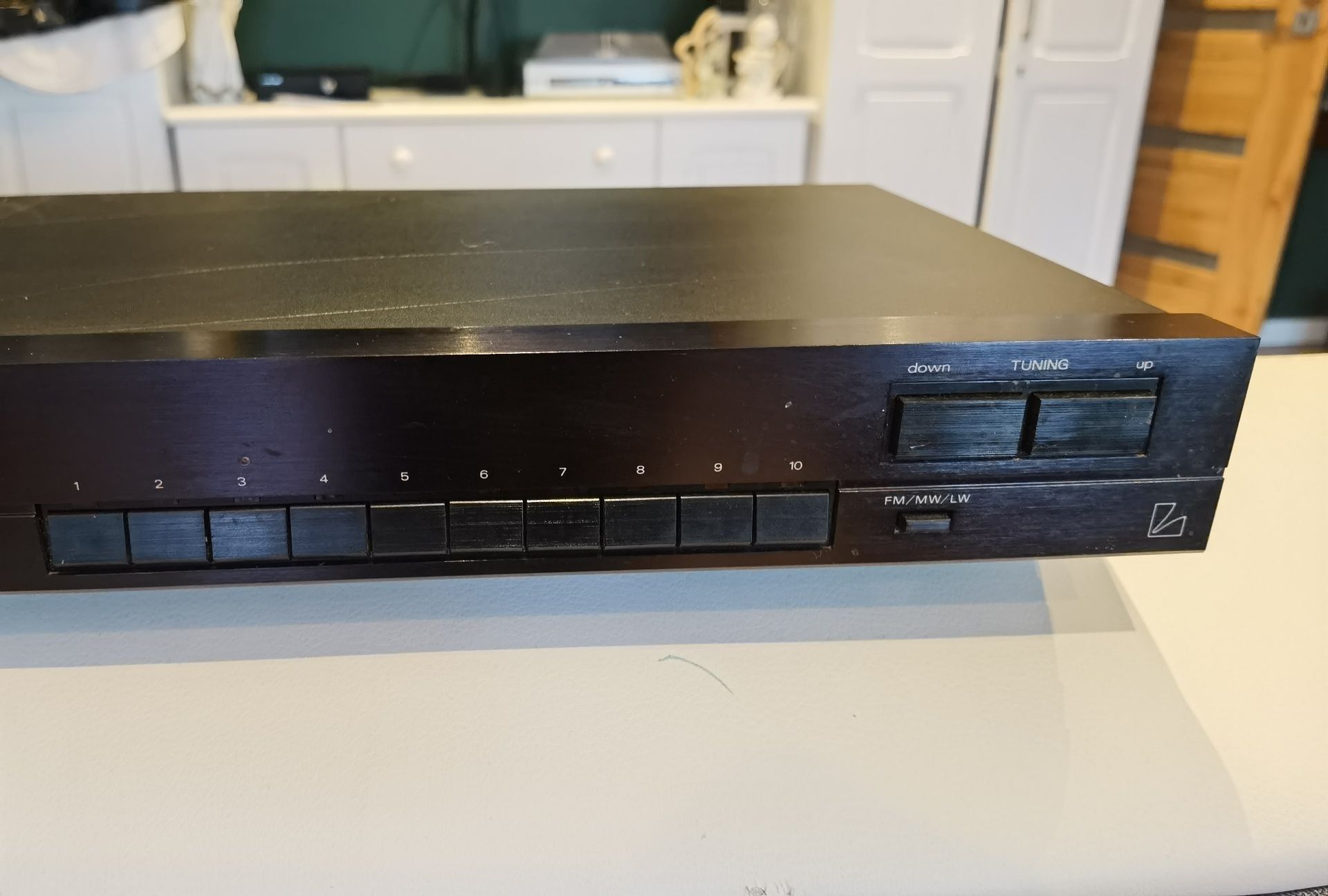 Tuner Luxman T-111L