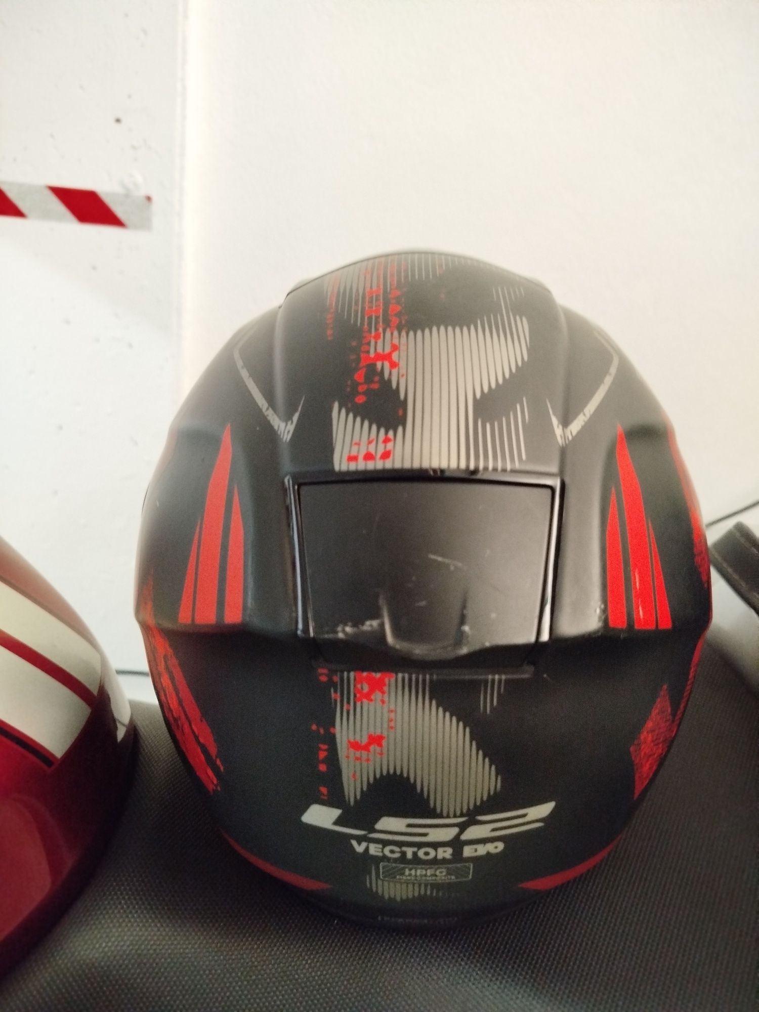 Capacete íntegral - LS2