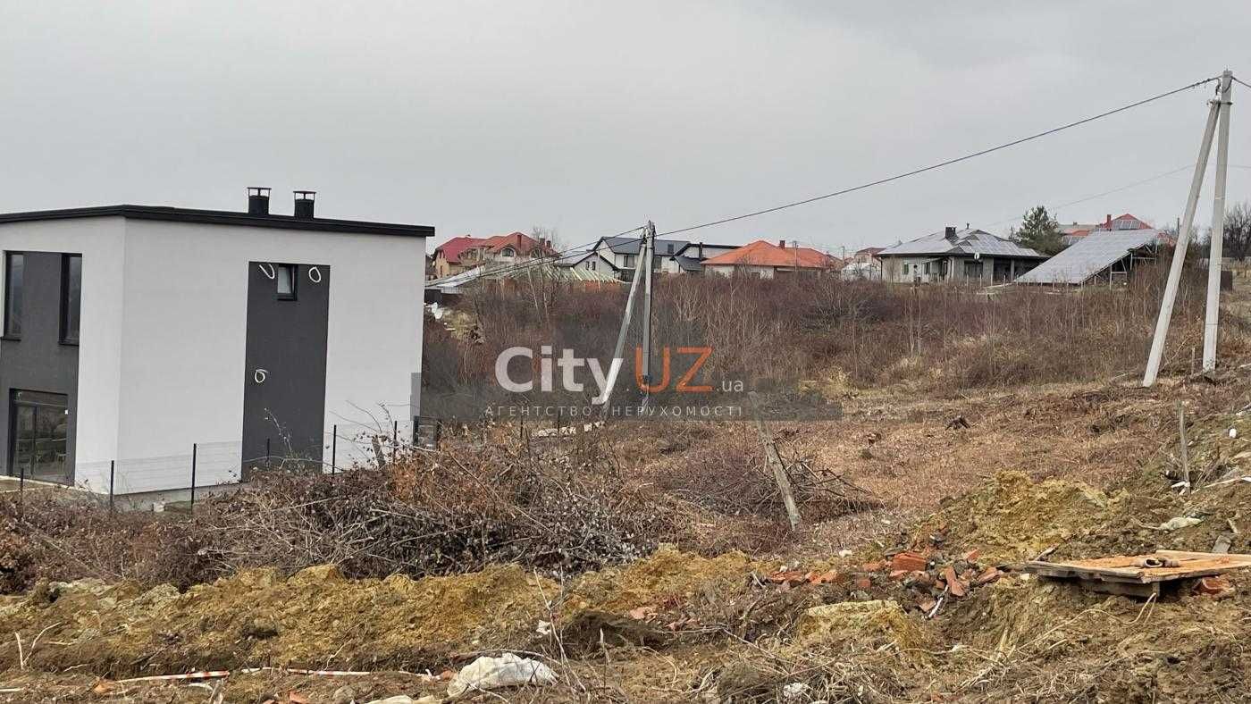 Продається земельна ділянка в Ужгороді на Червениці