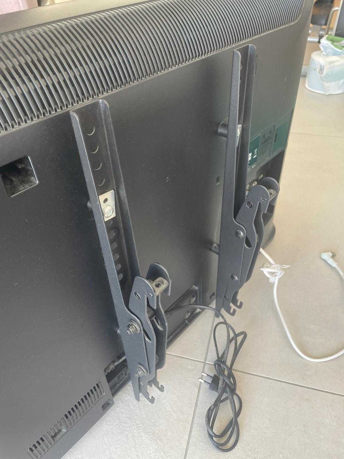Televisão Sony Bravia kdl-32bx400 - A funcionar