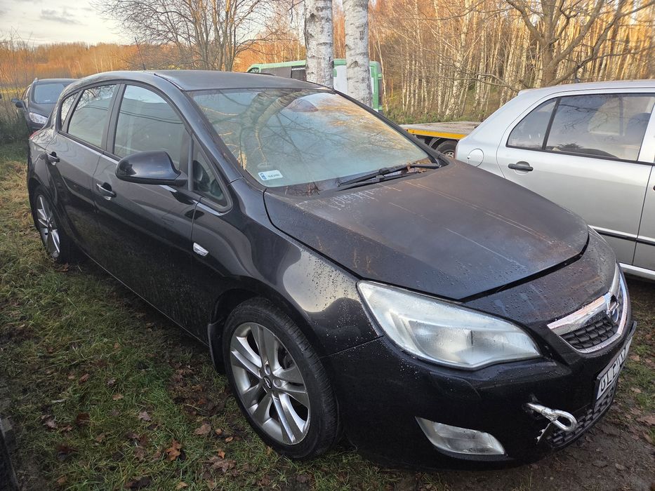 Opel Astra J 1.4 benzyna