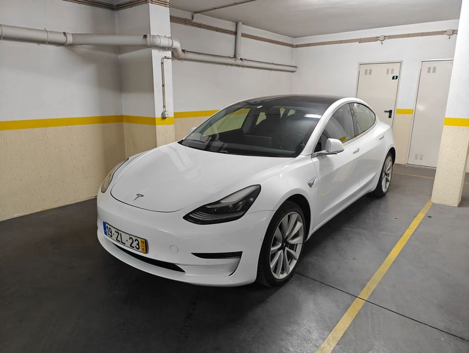 Tesla Model 3 Long-Range Dual Motor AWD