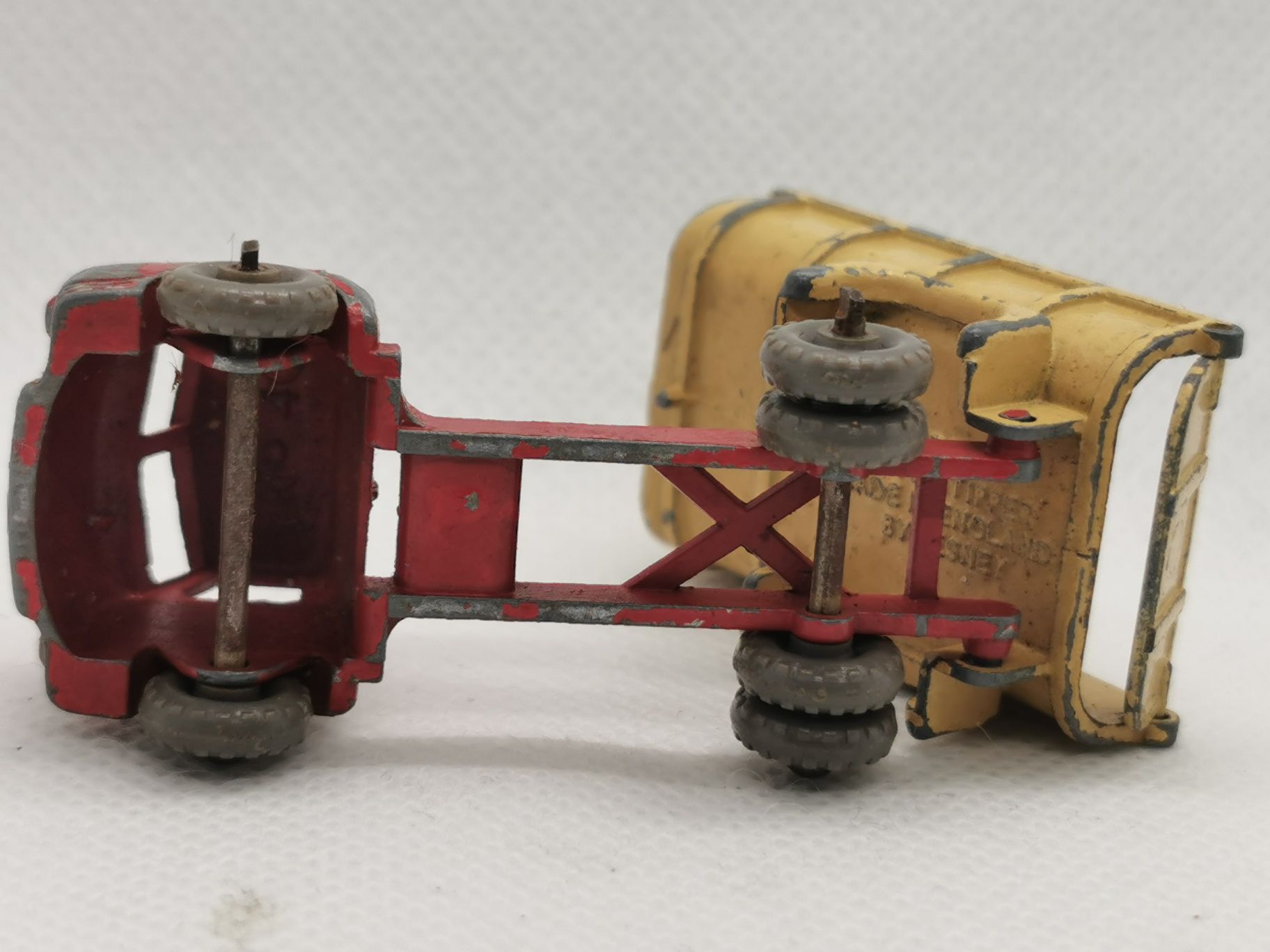 Bedford 7 Ton Tipper no. 40a Lesney Matchbox MOKO