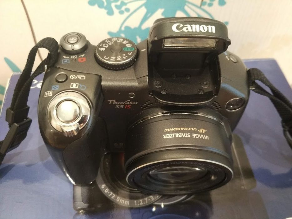 Фотокамера Canon Power Shot S3 IS, 8 Гб карта, зарядне, сумка, коробка