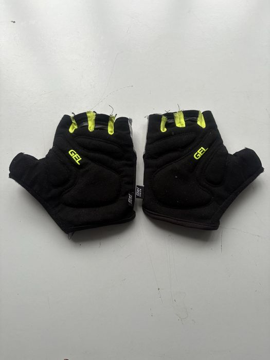 Luvas cotovelo e proteção de pulso