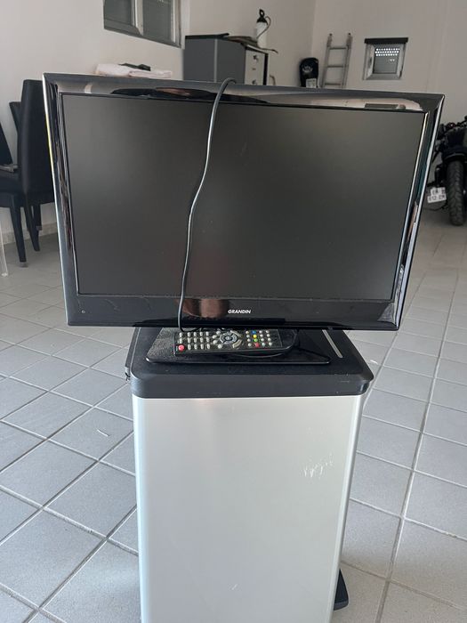 Televisor LED  Grandin