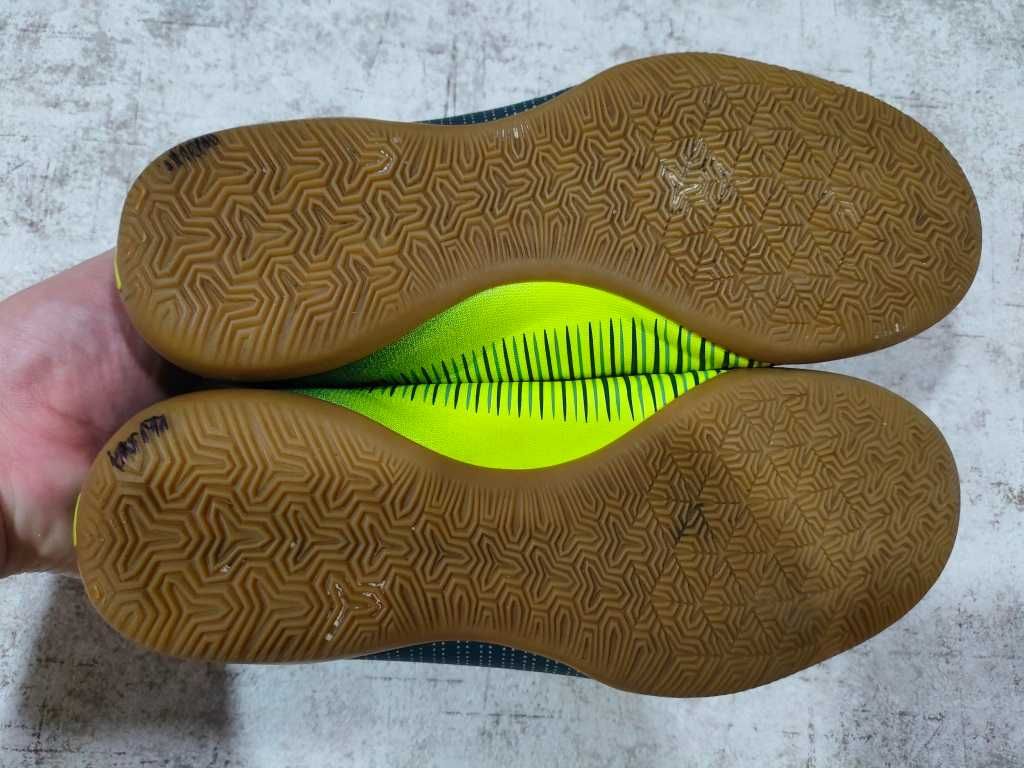 Кросівки Nike Mercurial IC р-37.5 оригінал найк бампы футзалки найк