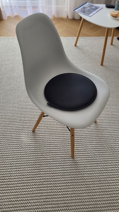 Sprzedam 4-ry krzesła