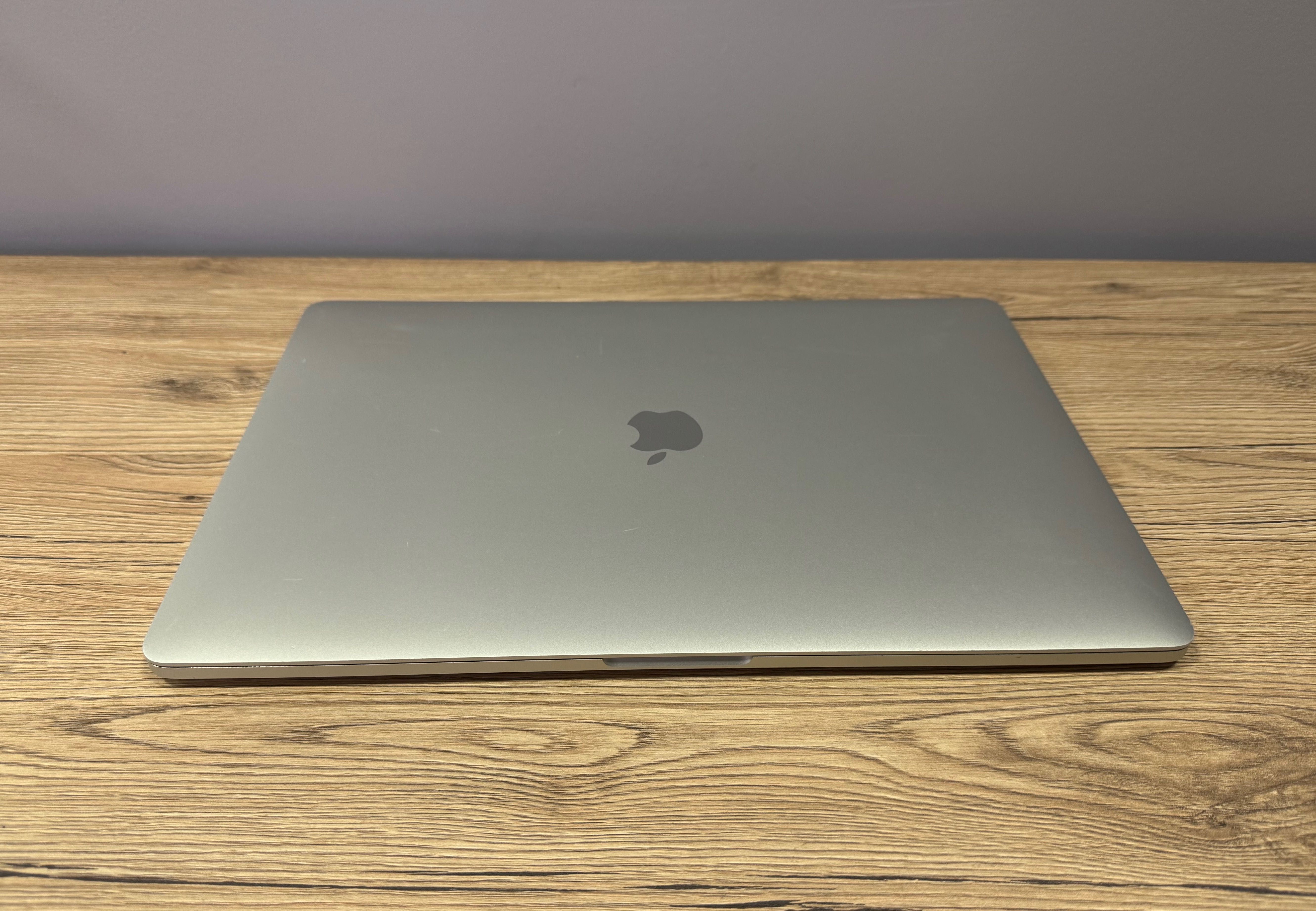 Вживаний MacBook Pro 15 ( 2019) i9 2.3/ 16/ 512GB / Radeon Pro 560X