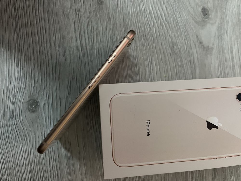 Vendo iphone 8 gold 64gb