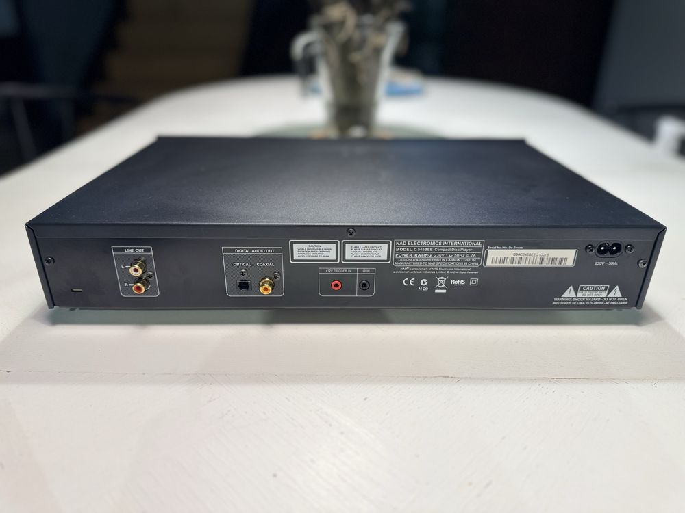 Odtwarzacz CD NAD C 545BEE z pilotem CD8