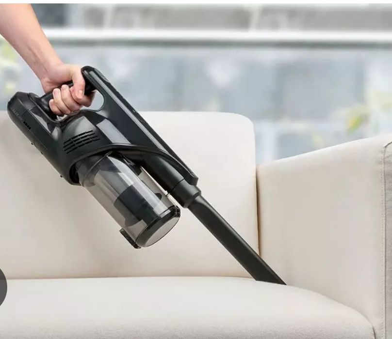 Aspirador vertical a bateria novo ler anúncio