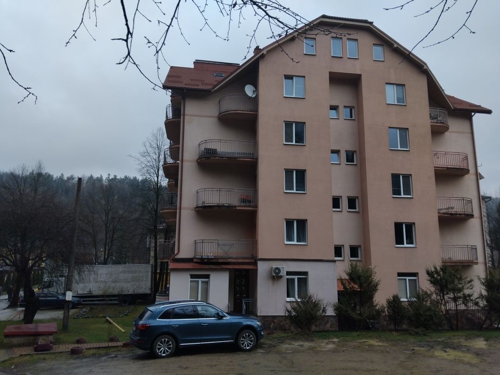 Ціну знижено! Продаємо 2к квартири курорт Поляна Сонячне Закарпаття
