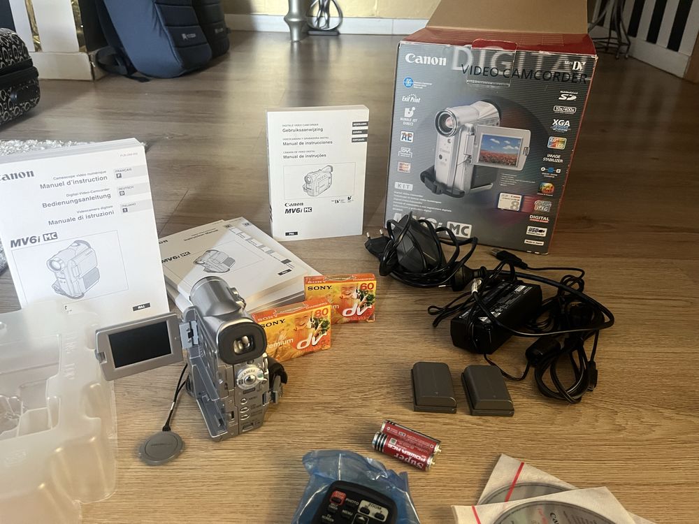 Câmara de Vídeo Canon MV6i MC – NOVA, Completa e com Caixa Original!