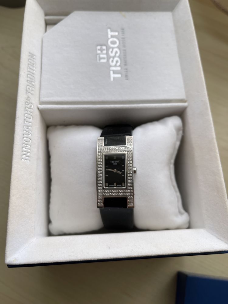 Годинник Tissot з діамантами