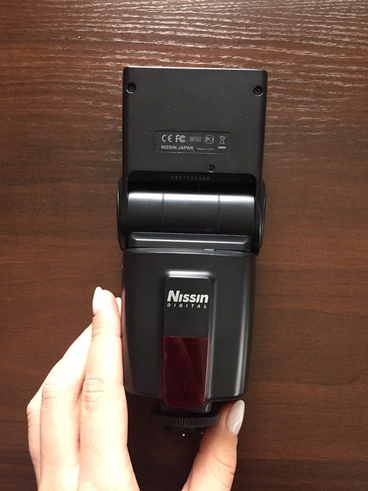 Вспишка Nissin Di600 Canon