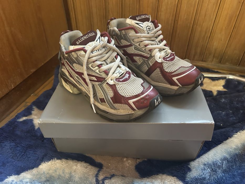 Кросівки Balenciaga runner в нормальному стані