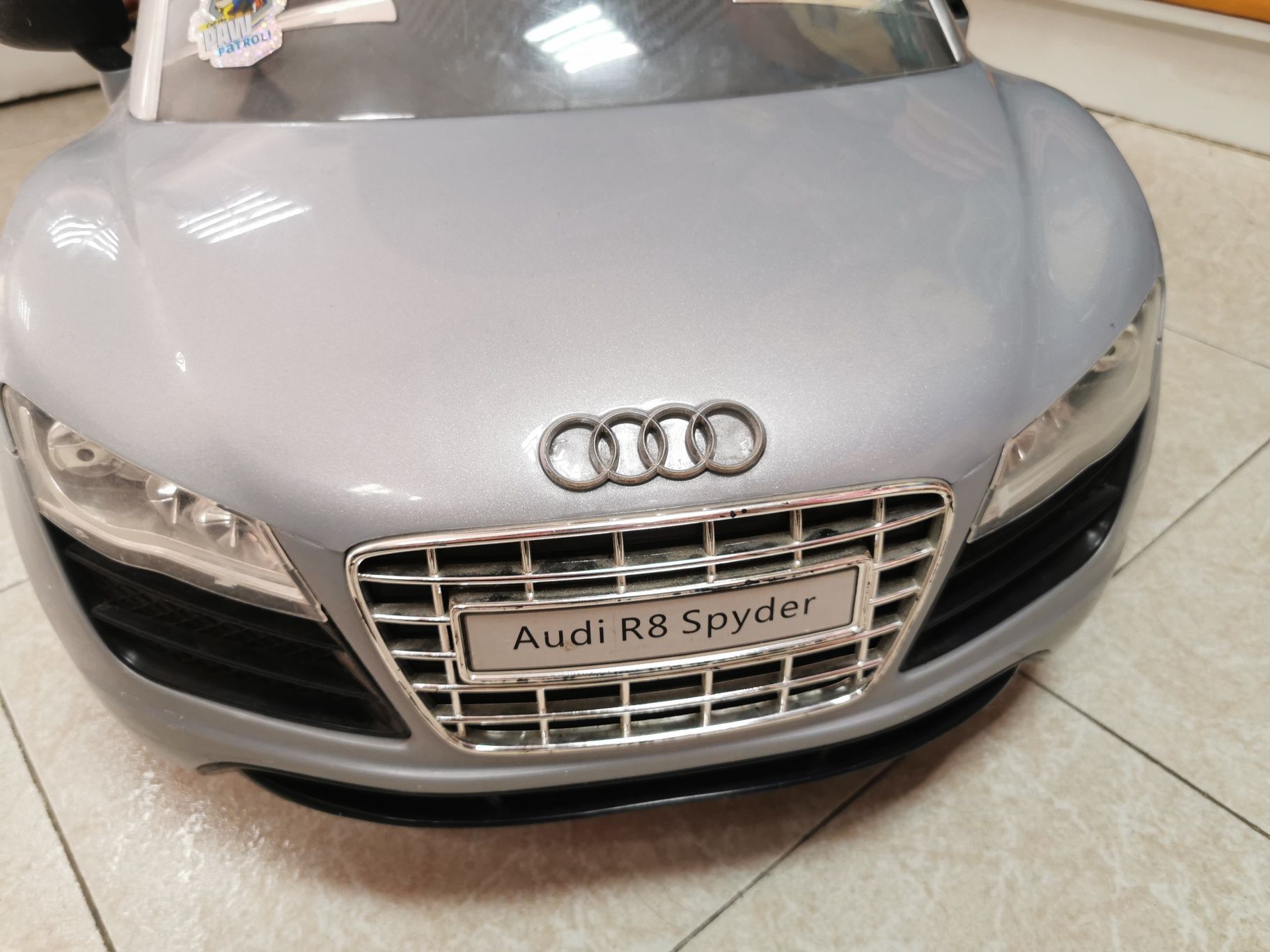 Carrinho de empurrar Audi R8 Spyder