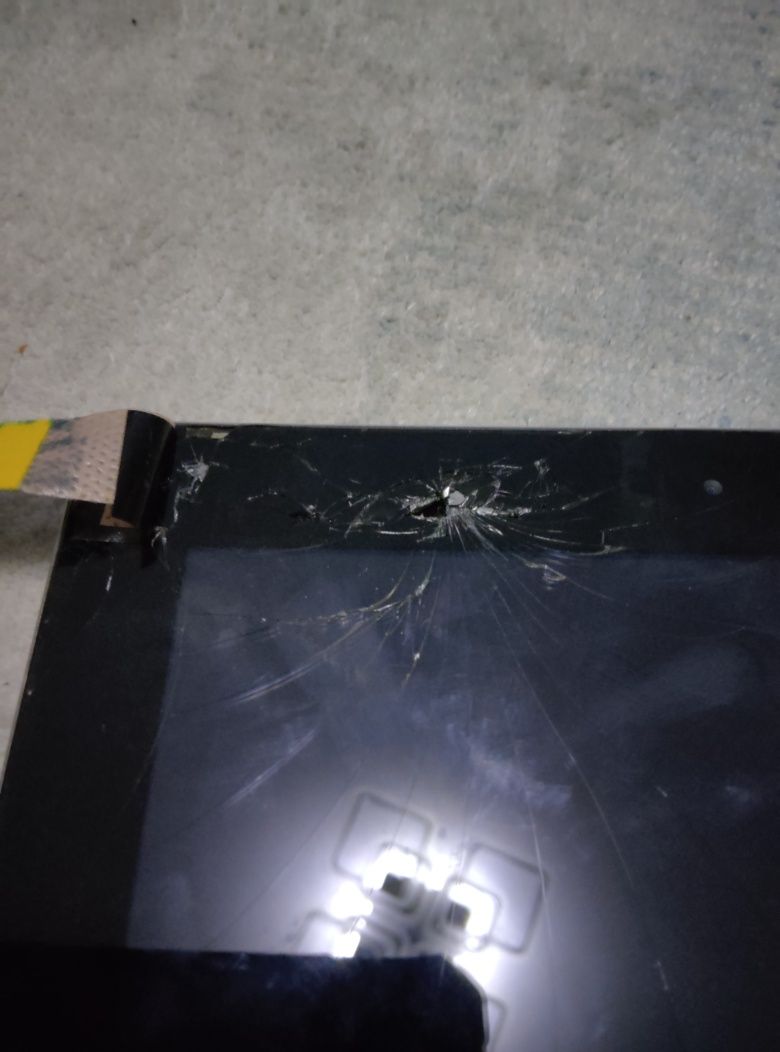 Продаю ipad 2 на запчасти