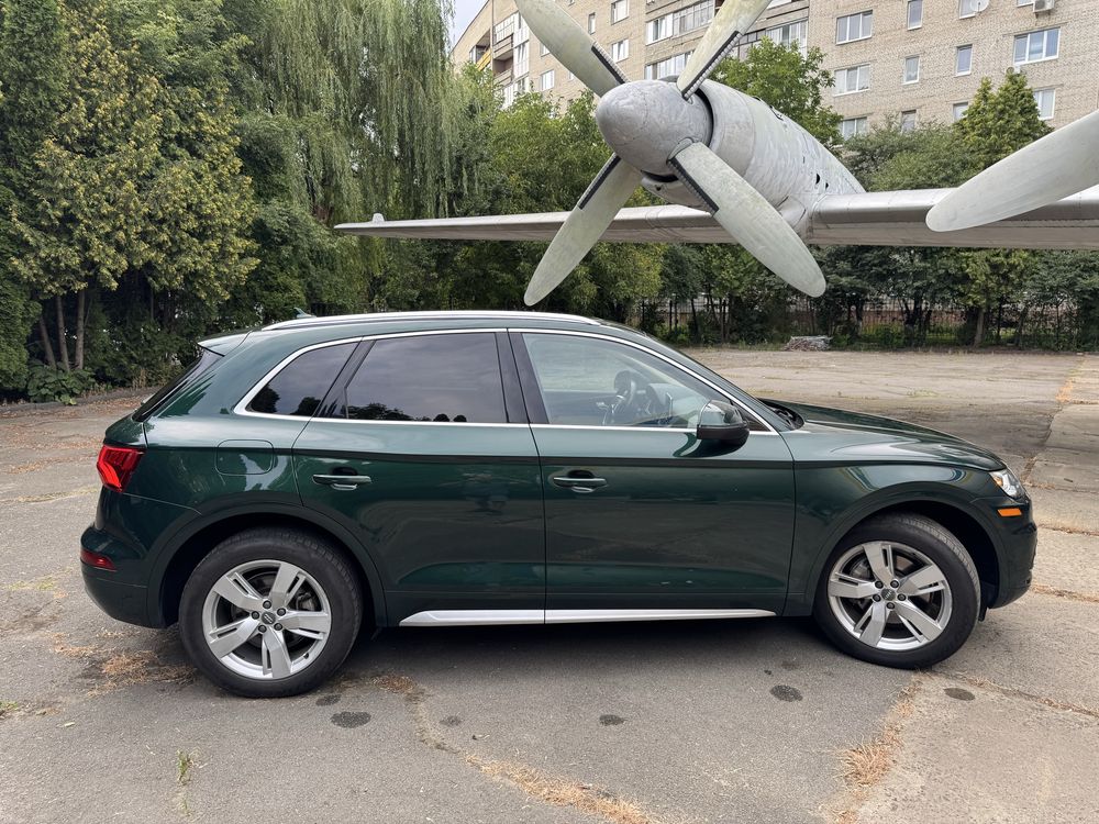 Audi Q5 2017 рік