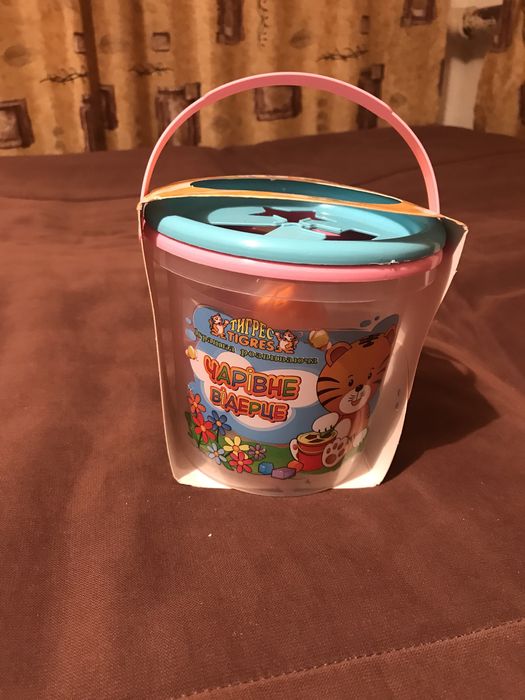 Продам ведерко с фигурками
