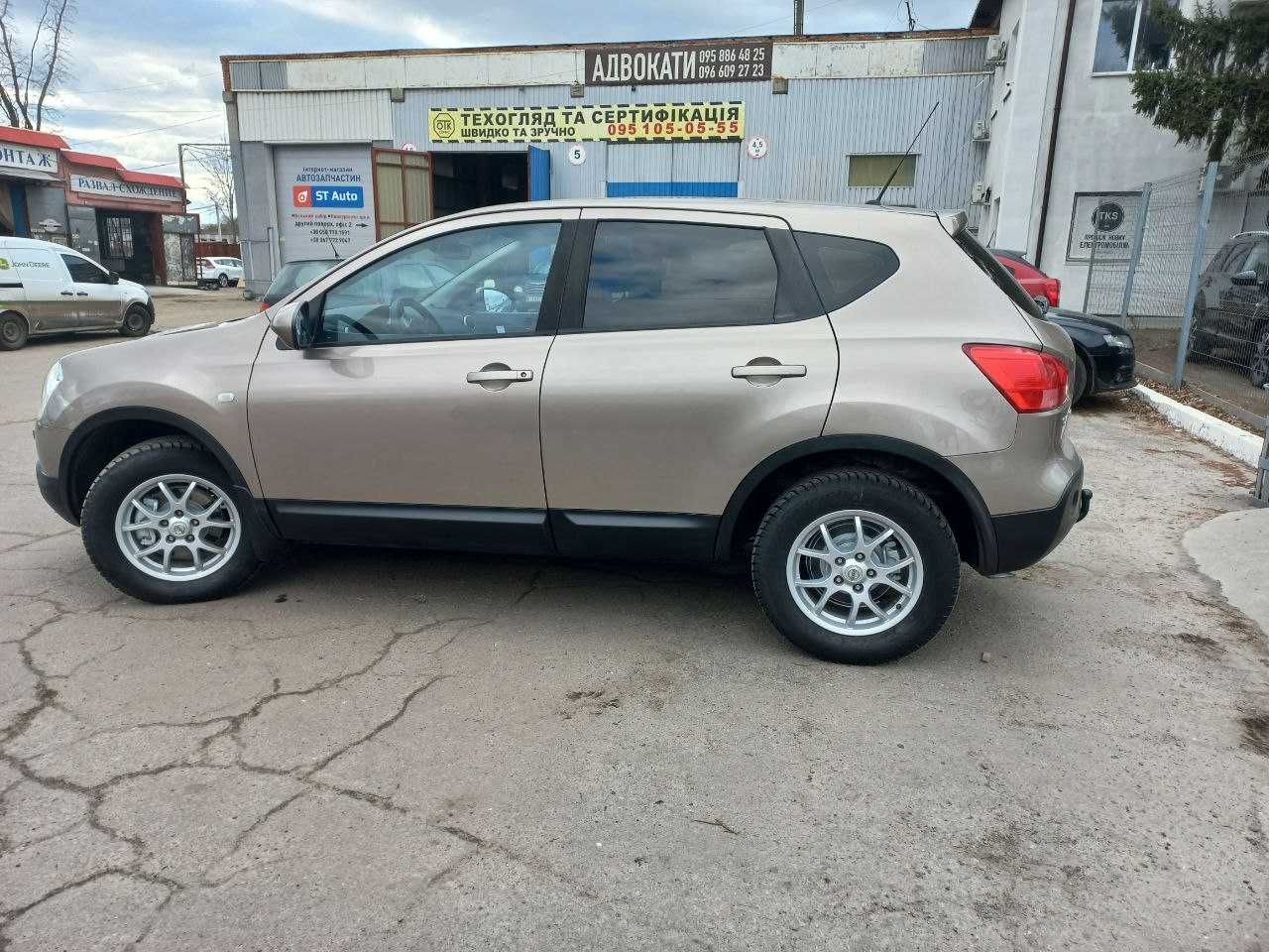 Продам Nissan Qashqai