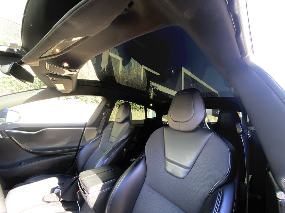 Tesla Model S 75