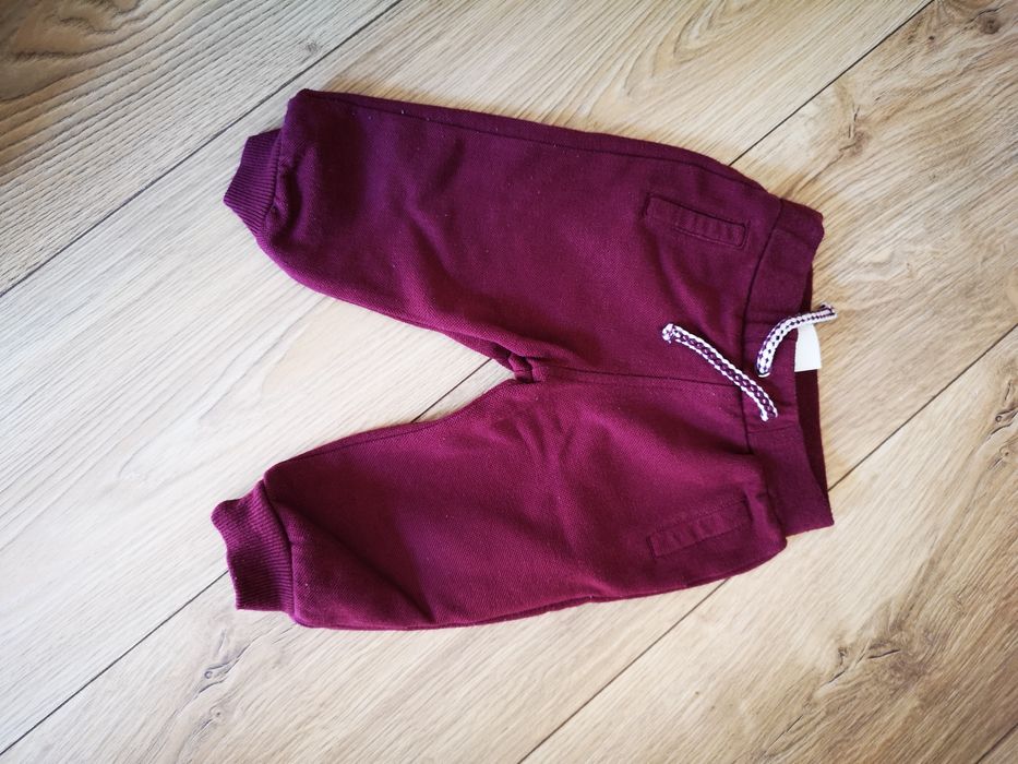 Spodnie dresowe rozmiar 74