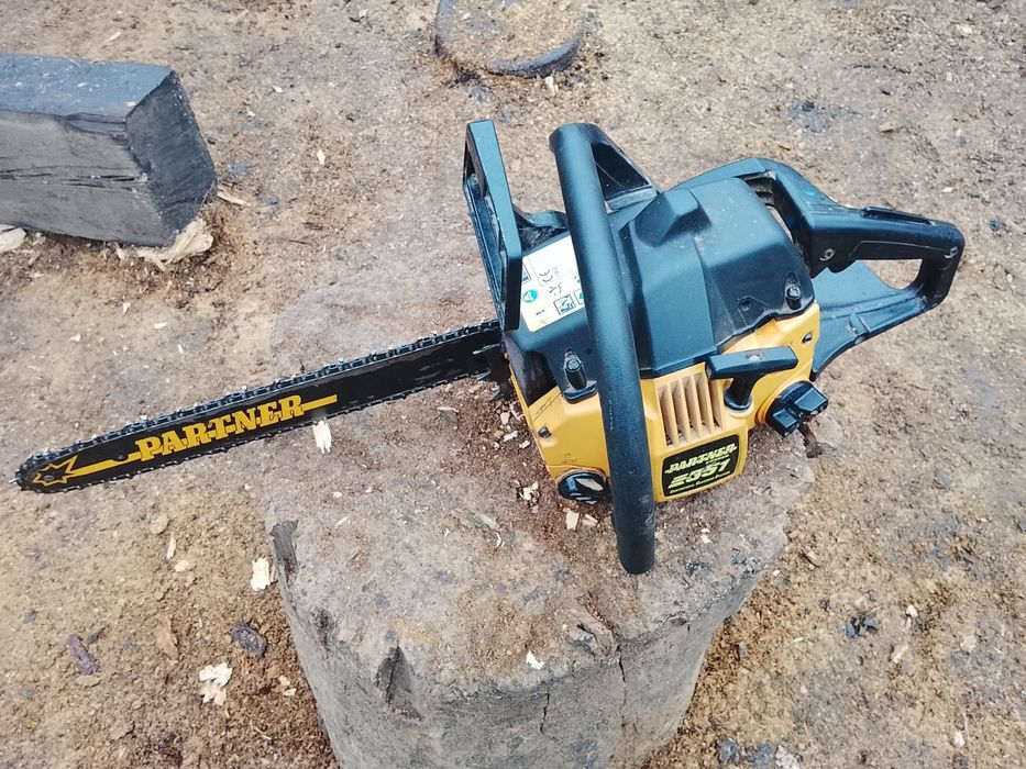 Бензопила ланцюгова