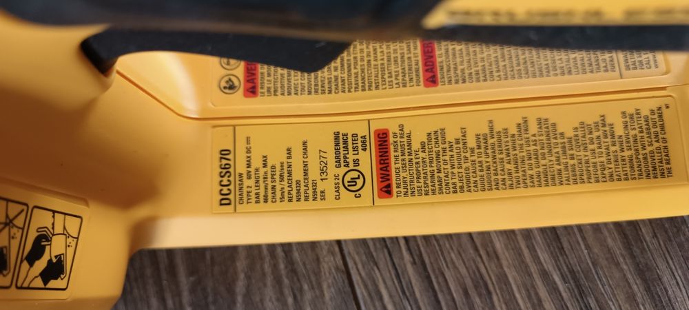 Акумуляторна цепна пила 60v DeWalt dccs670t1