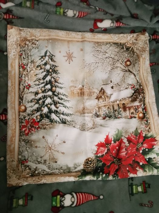 Nowe poszewki świąteczne vintage na poduszkę 45 cm - 2 sztuki.