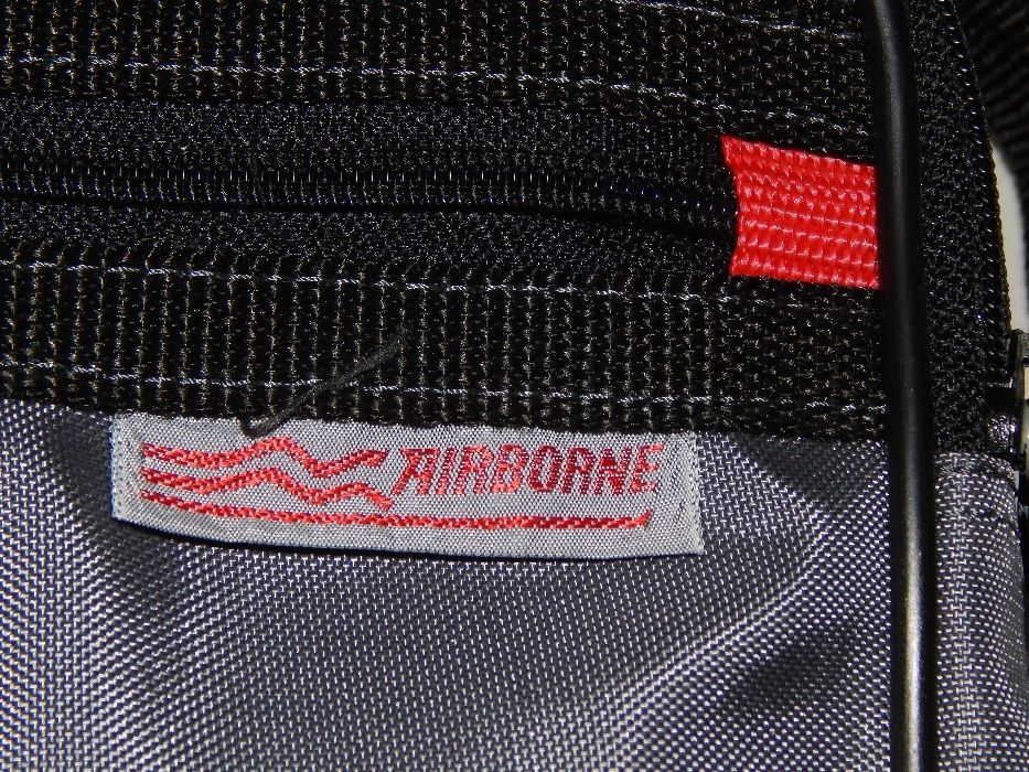 Нейлоновая сумка-портфель Airborne.