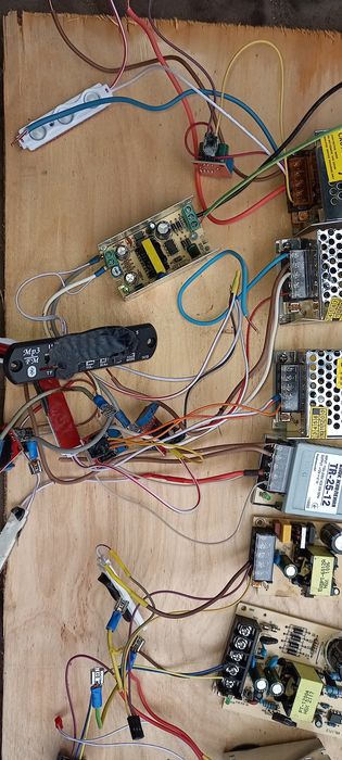 Блок живлення 12 в 1.25 А  дешево