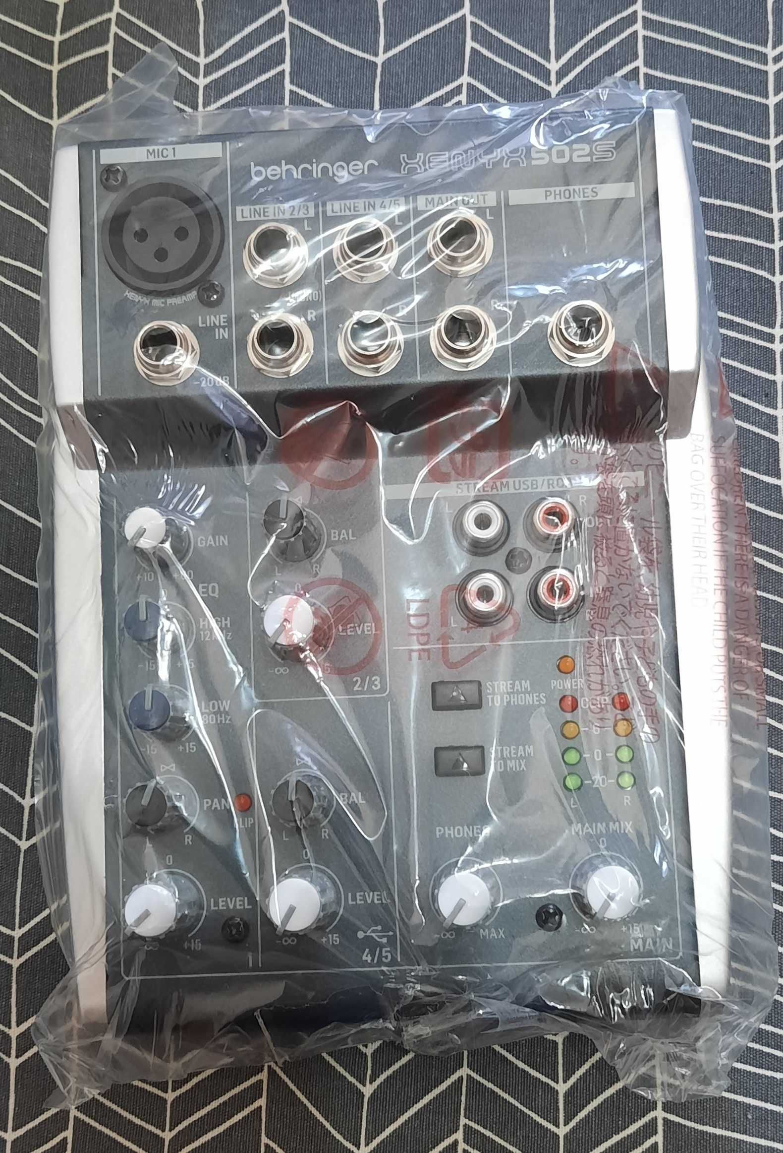 Behringer XENYX 502S Nova