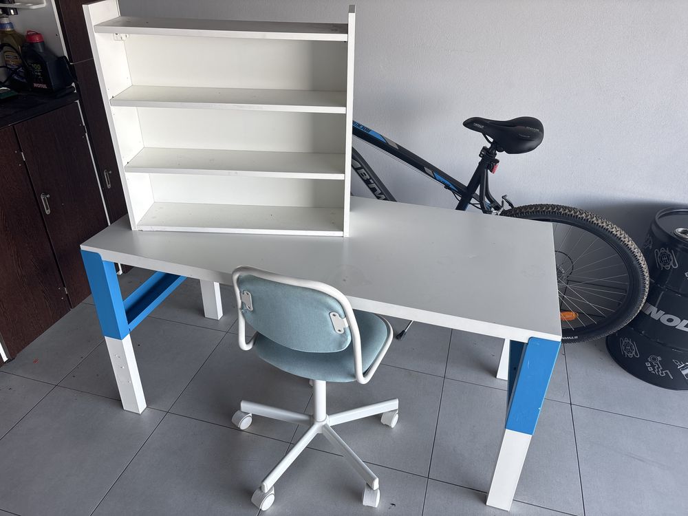 Biurko i krzesl, komoda Ikea