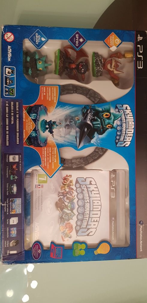 Coleção completa Skylanders e figuras, aceito propostas