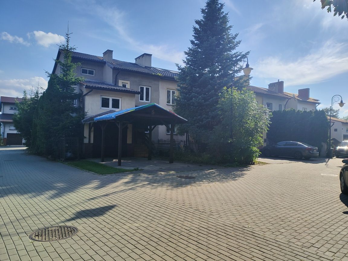 Dom piętrowy segment ( szczytowy)