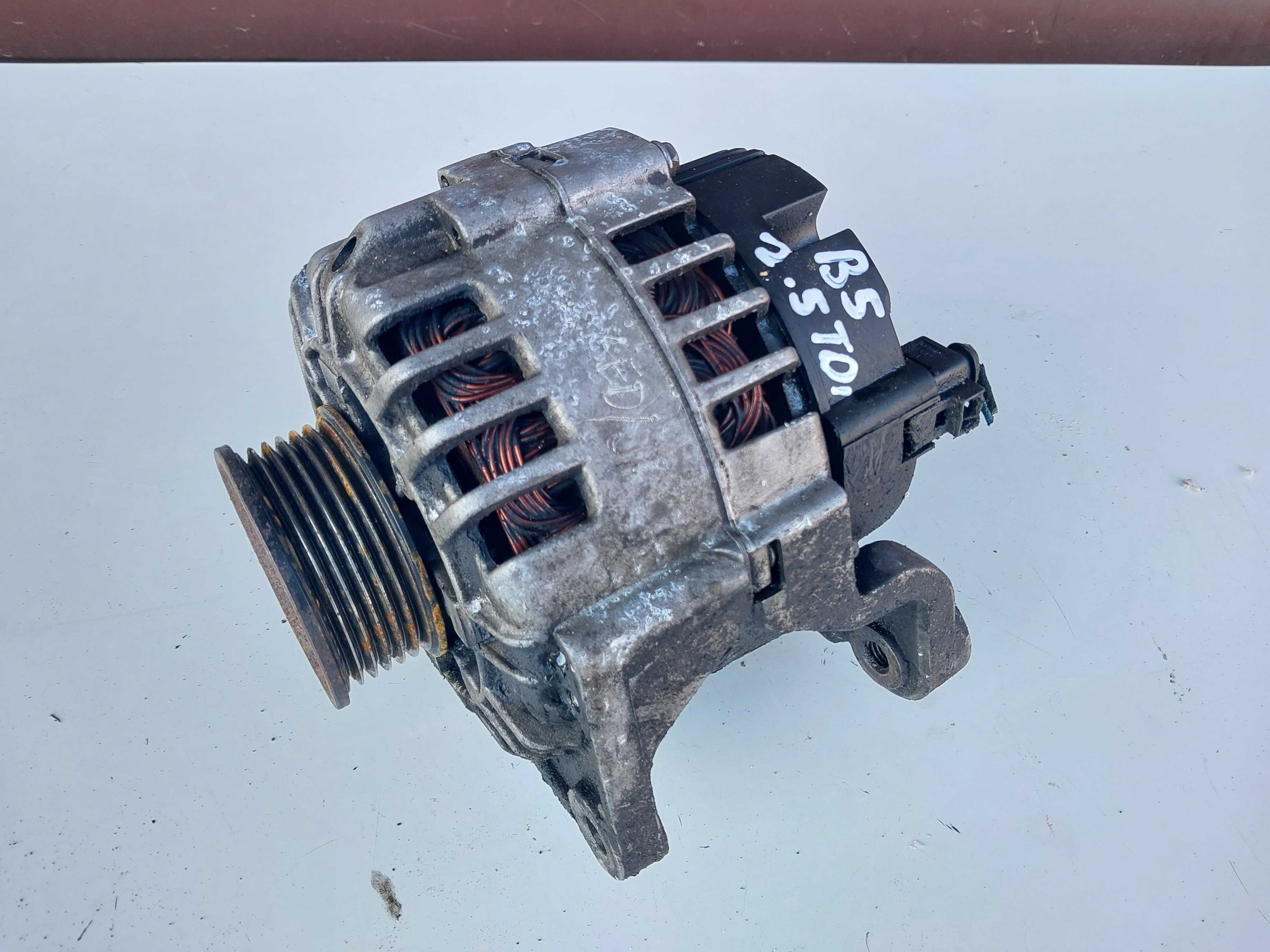 Alternator Audi a6 c5 2.5 tdi A4 b5 Passat b5 2.5tdi V6 AKE AKN BAU