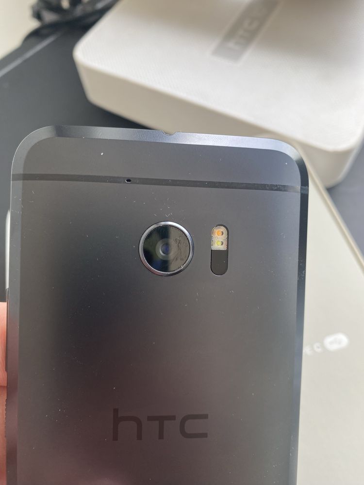 Telefon komorkowy Htc 10 carbon gray