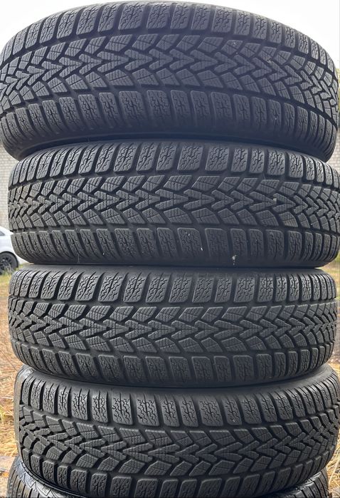 Зимові шини комплект 185/60 r15 Dunlop