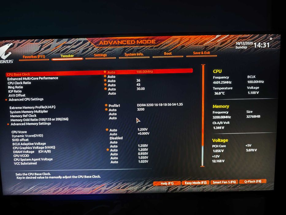 Komputer 9700k, 32GB DDR4, Z390 Aorus Master, 250GB SSD Windows 11 Pro
